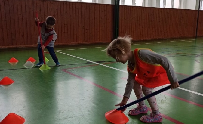 Jak cvičila třída Kačenek v tělocvičně ZŠ