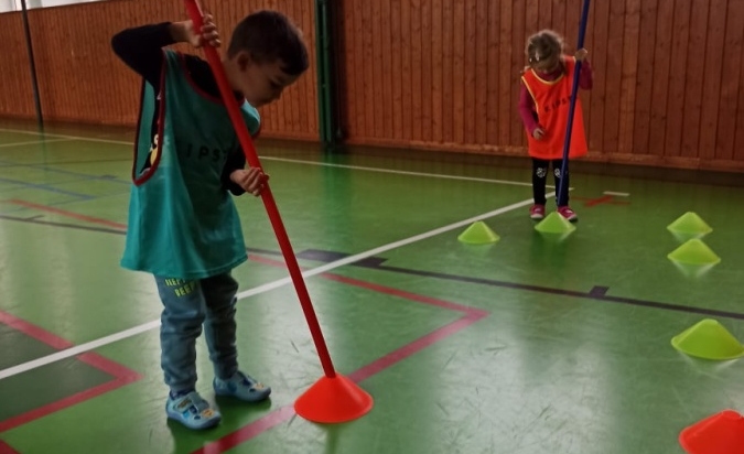 Jak cvičila třída Kačenek v tělocvičně ZŠ