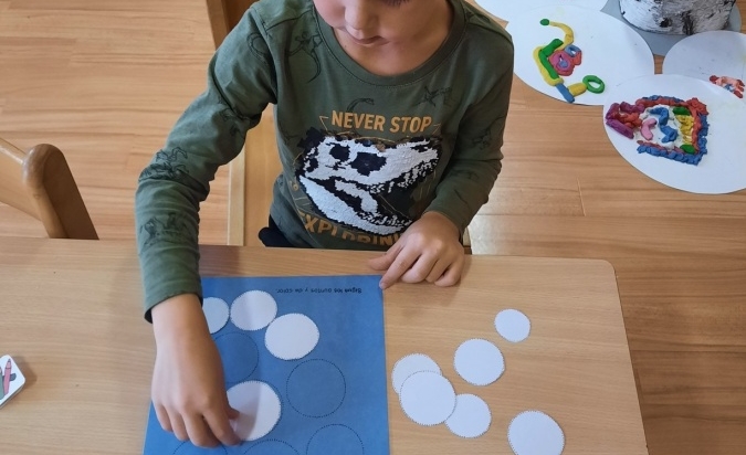 Září 