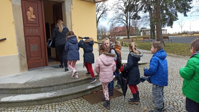 Návštěva místního kostela