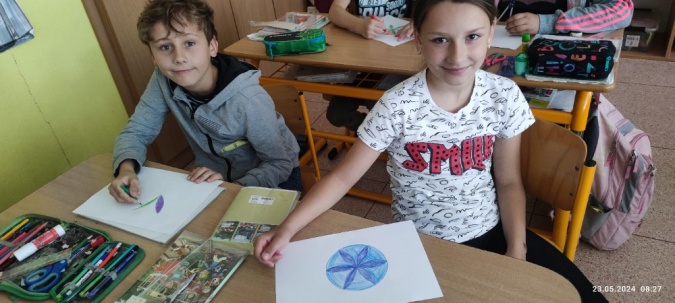 Rýsování geometrických květů