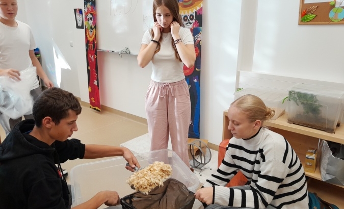 Biologická praktika - krmení Evžena a ostatních kontaktních zvířat