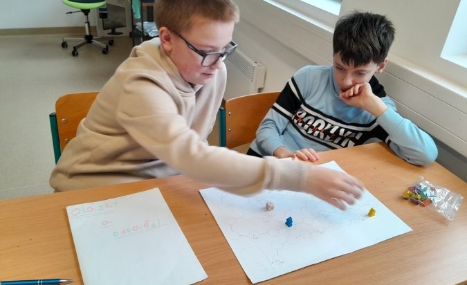 Projekt - obojživelníci  hra o přežití