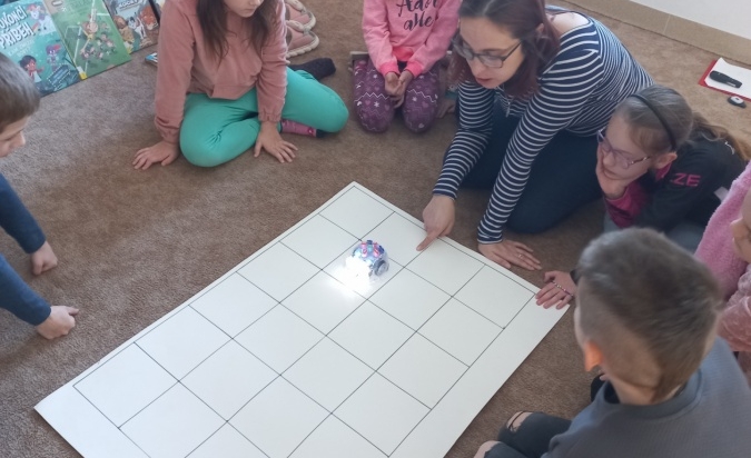 Jak druháci vítali jaro s roboty