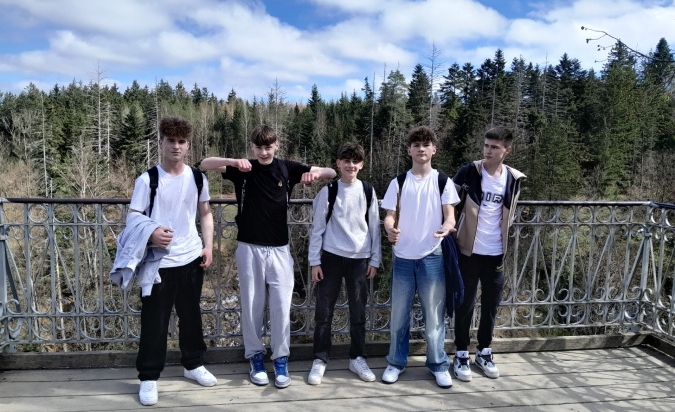 Výlet ke Dni Země - Moravský kras (8. A a 9. A)